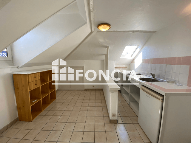 Appartement 2 pièces (15.98 m²) à louer - Lisieux (14100)