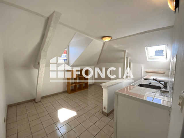 Appartement 2 pièces (15.98 m²) à louer - Lisieux (14100)