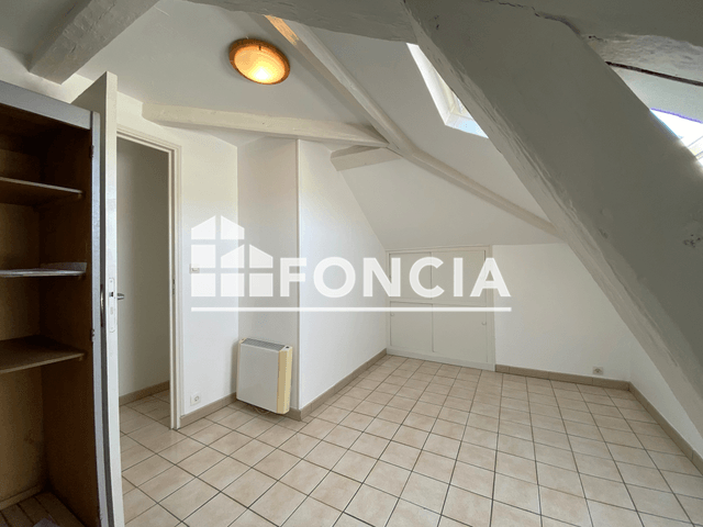 Appartement 2 pièces (15.98 m²) à louer - Lisieux (14100)