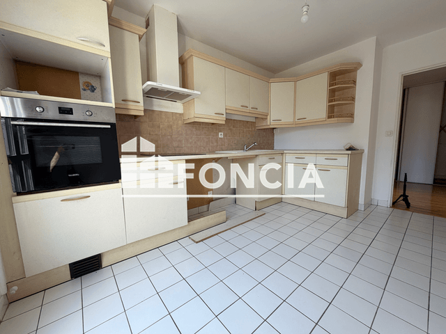 Appartement 5 pièces (106.56 m²) à louer - Besancon (25000)