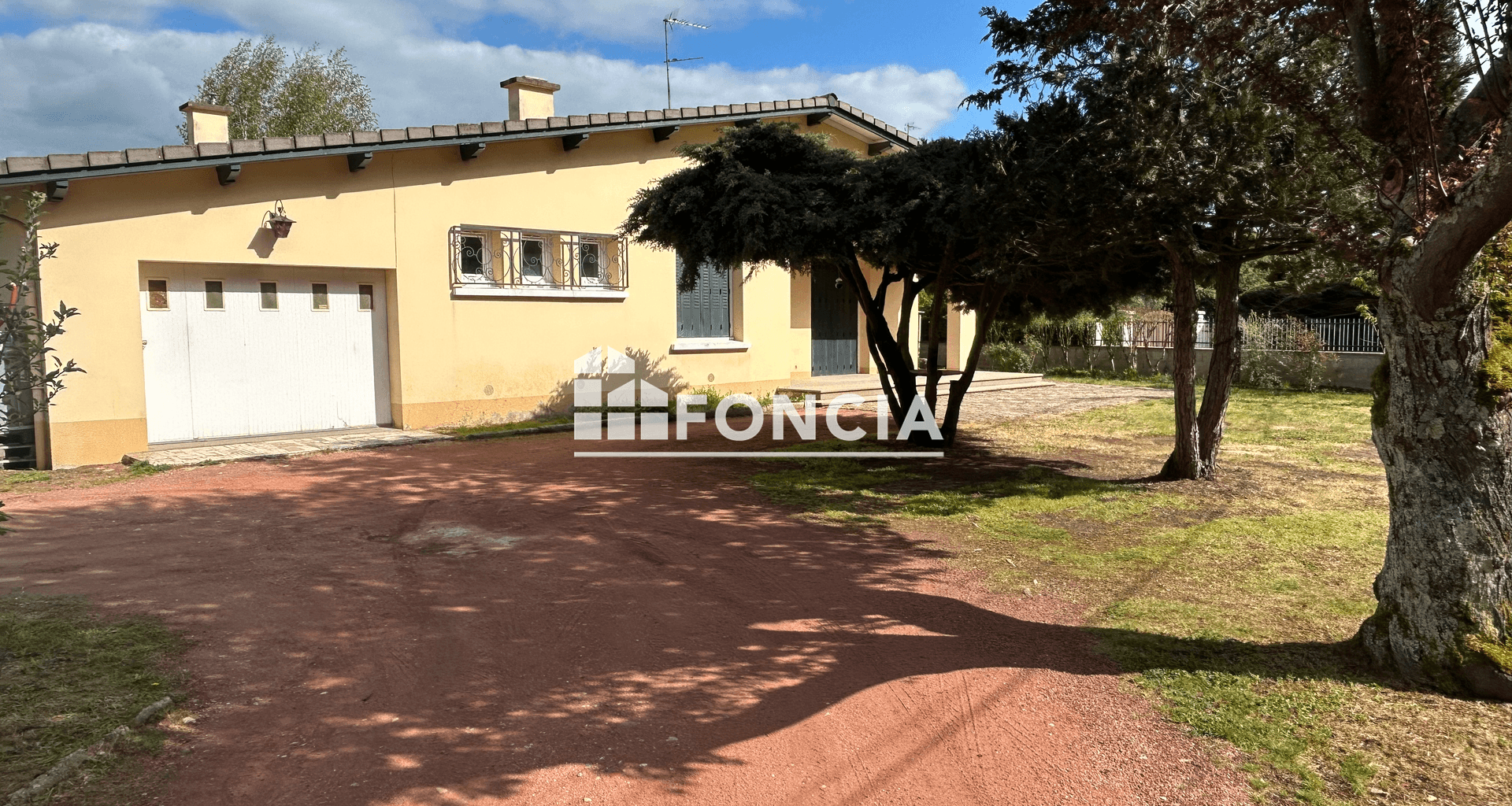 Maison 3 pièces (74.02 m²) à louer - Pouilly-sous-charlieu (42720)