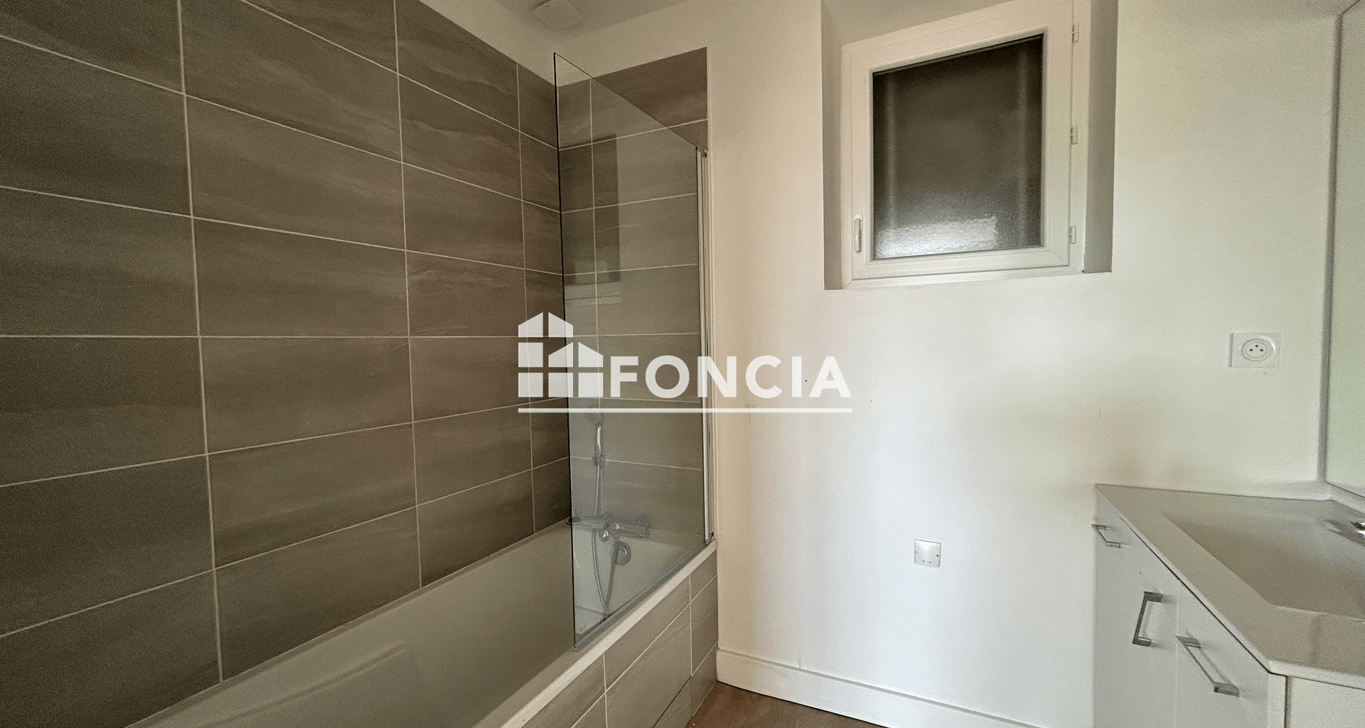 Appartement 4 pièces (74.79 m²) à louer - Trévoux (01600)