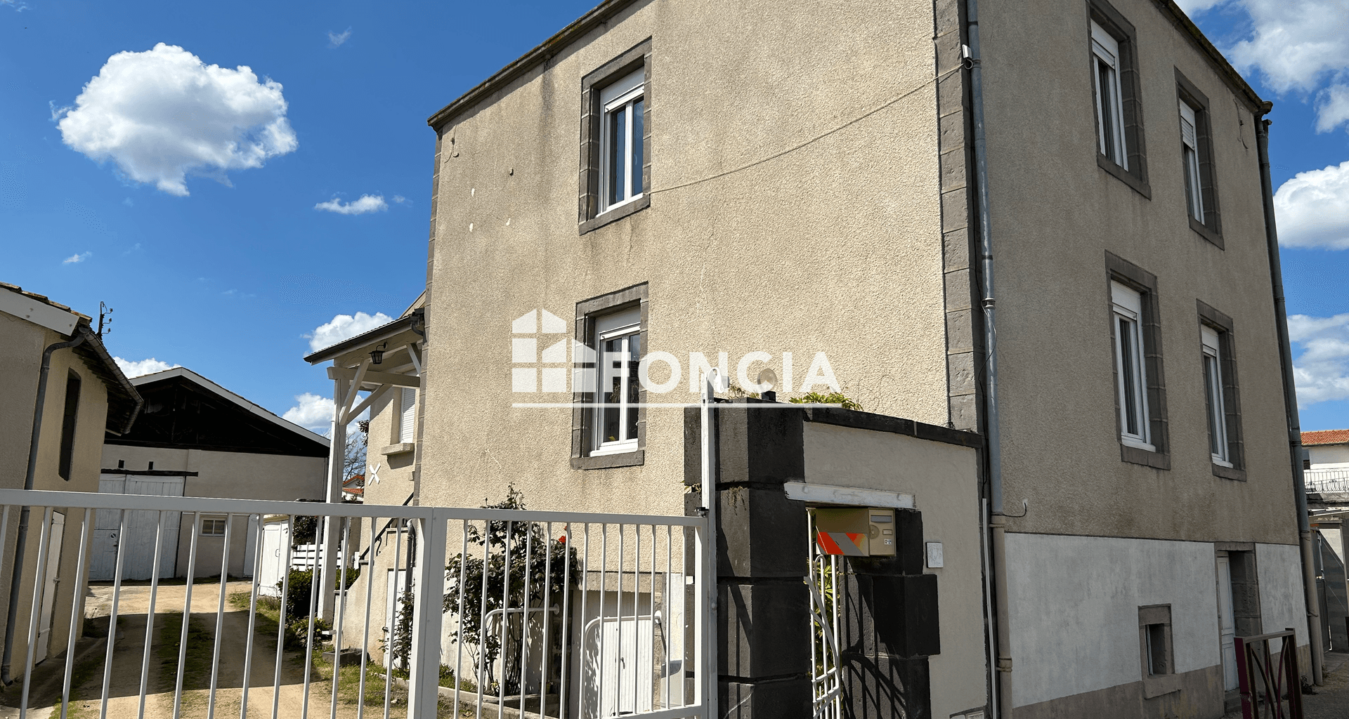 Maison 5 pièces (106.62 m²) à louer - Malintrat (63510)