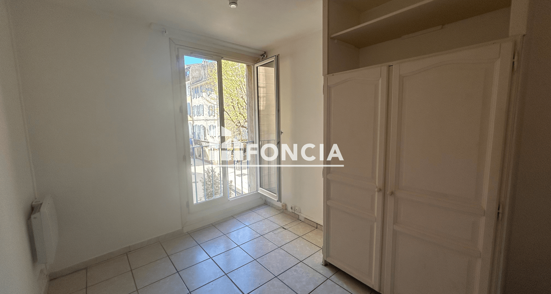 Studio meublé (14.74 m²) à louer - Manosque (04100)