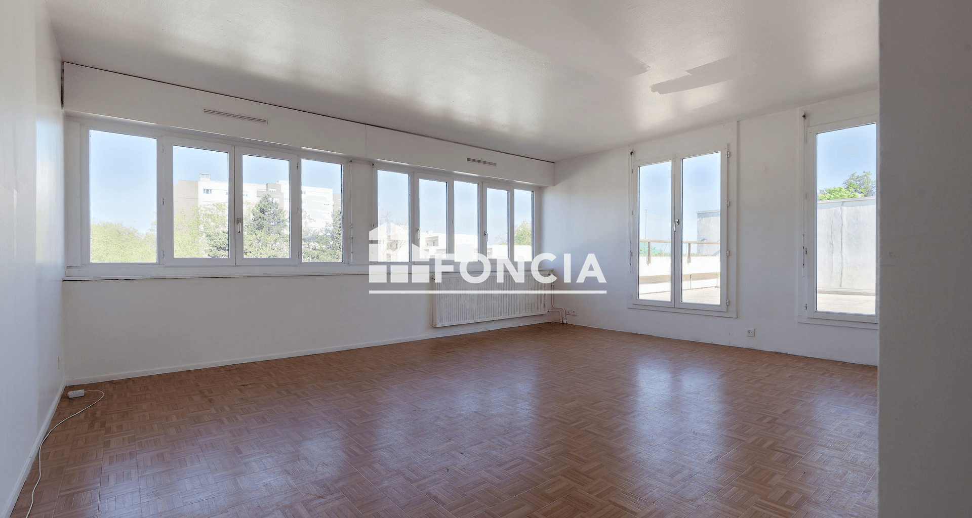 Appartement 5 pièces (93.34 m²) à vendre - ÉVry-courcouronnes (91000)