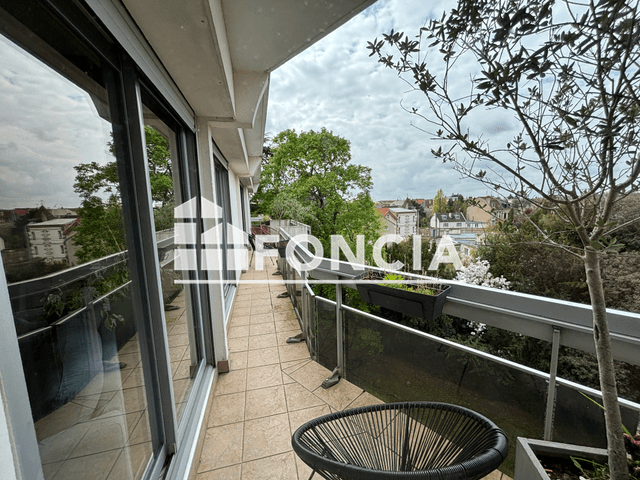 Appartement 6 pièces (144.5 m²) à louer - Chartres (28000)