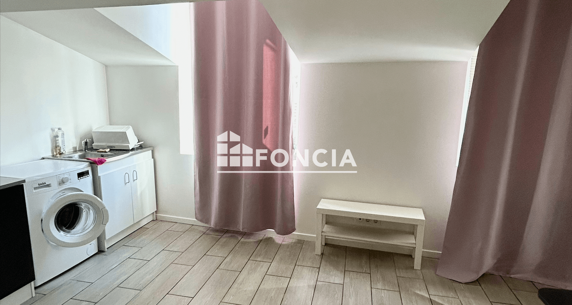 Studio meublé (23 m²) à louer - Saint-chamond (42400)