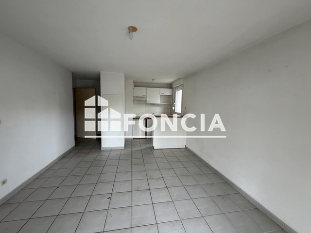 Appartement 2 pièces (39.29 m²) à louer - Angouleme (16000)