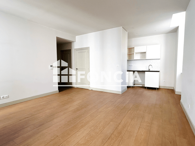 Appartement 3 pièces (55.6 m²) à louer - Toulon (83000)