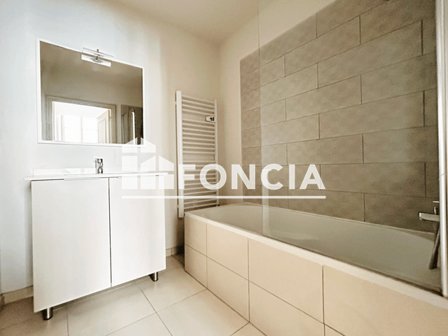 Appartement 3 pièces (55.6 m²) à louer - Toulon (83000)