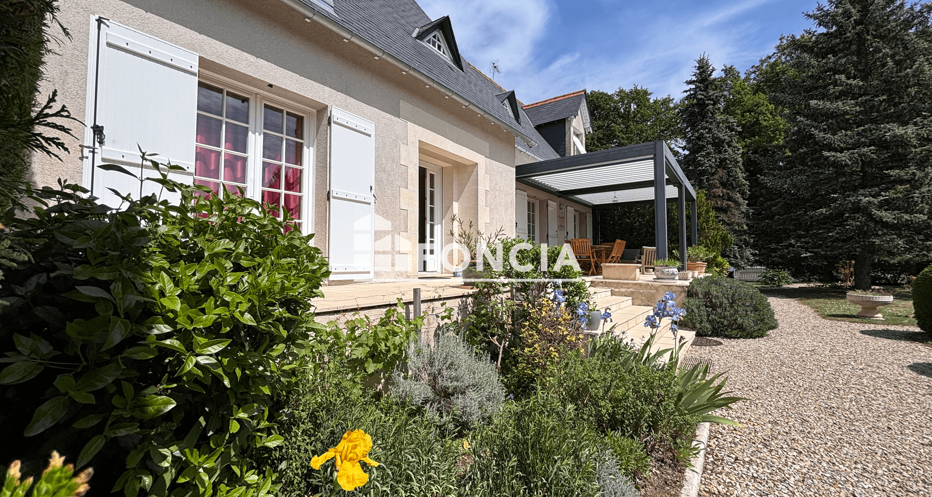 Maison 5 pièces (150 m²) à vendre - La Croix-en-touraine (37150)
