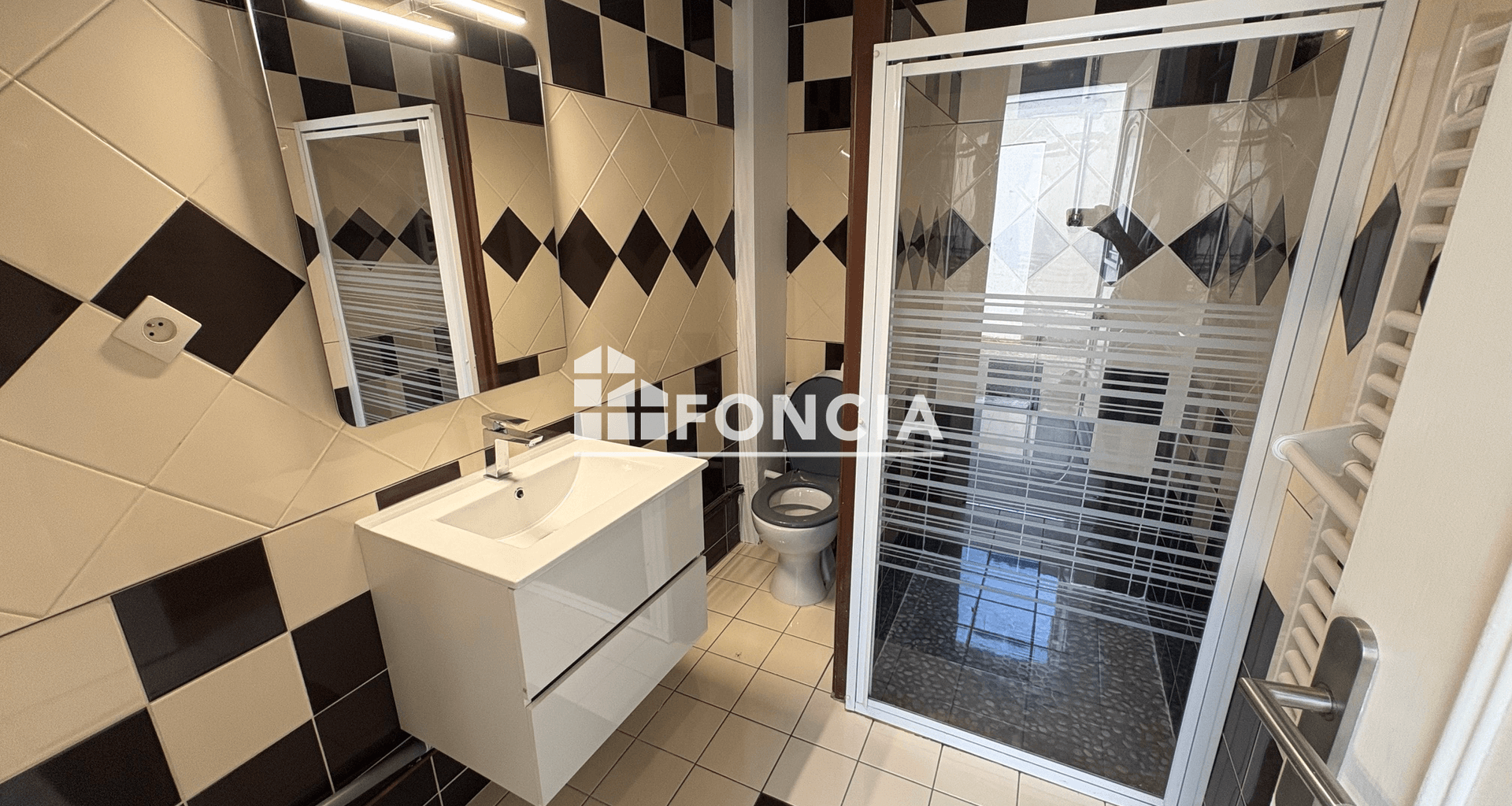 Appartement 2 pièces (50.32 m²) à louer - Meyzieu (69330)