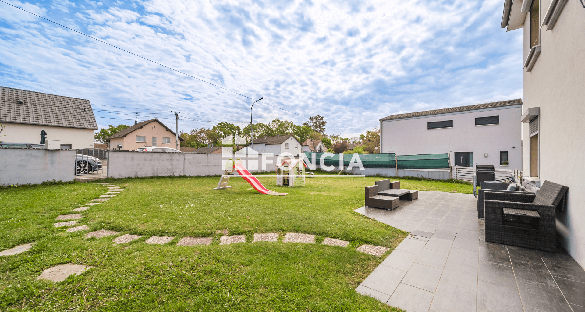 Maison 4 pièces (77.66 m²) à vendre - Kembs (68680)