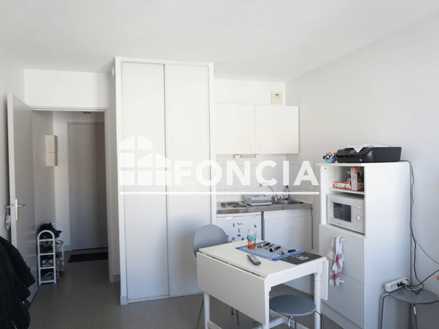 Studio meublé (19.4 m²) à louer - La Roche Sur Yon (85000)