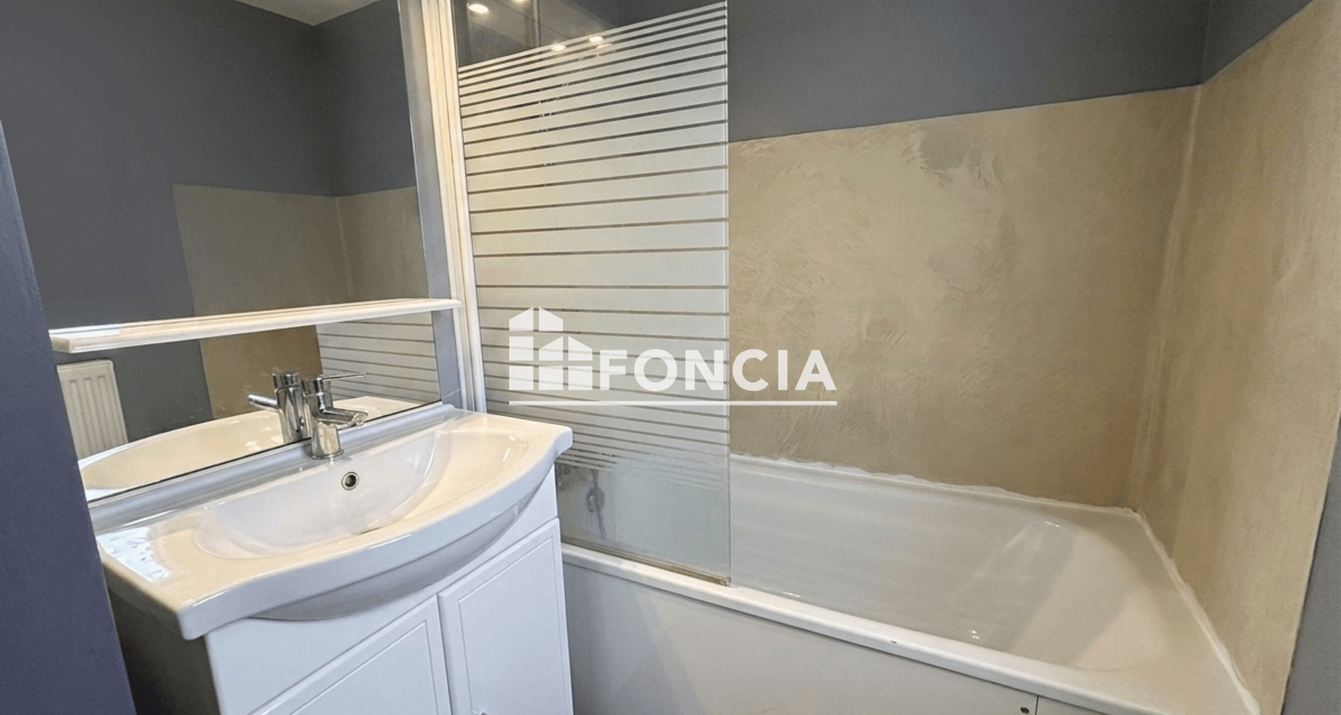 Appartement 3 pièces (70.39 m²) à vendre - Saint-étienne (42000)