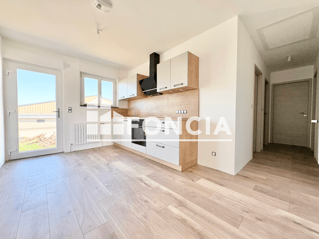 Appartement 4 pièces (105 m²) à louer - Sainte Barbe (57640)