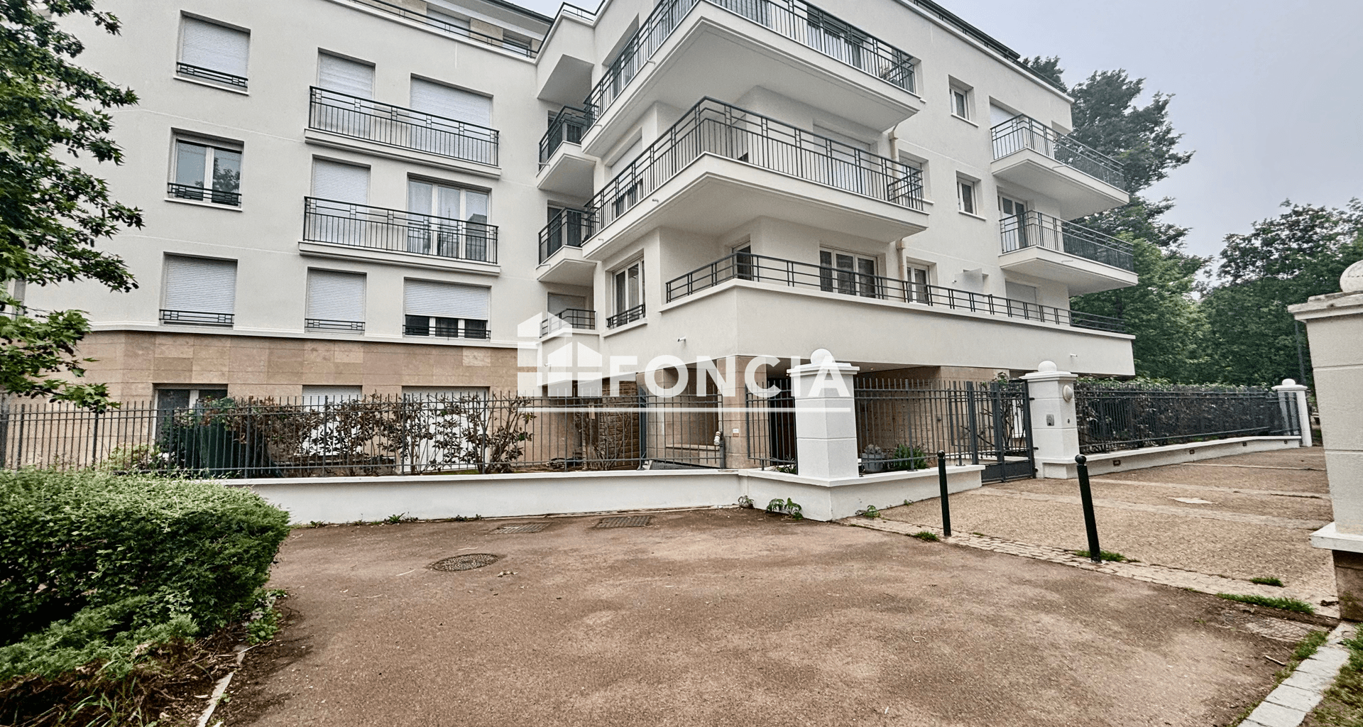 Studio (28.34 m²) à louer - Saint-cyr-l'école (78210)