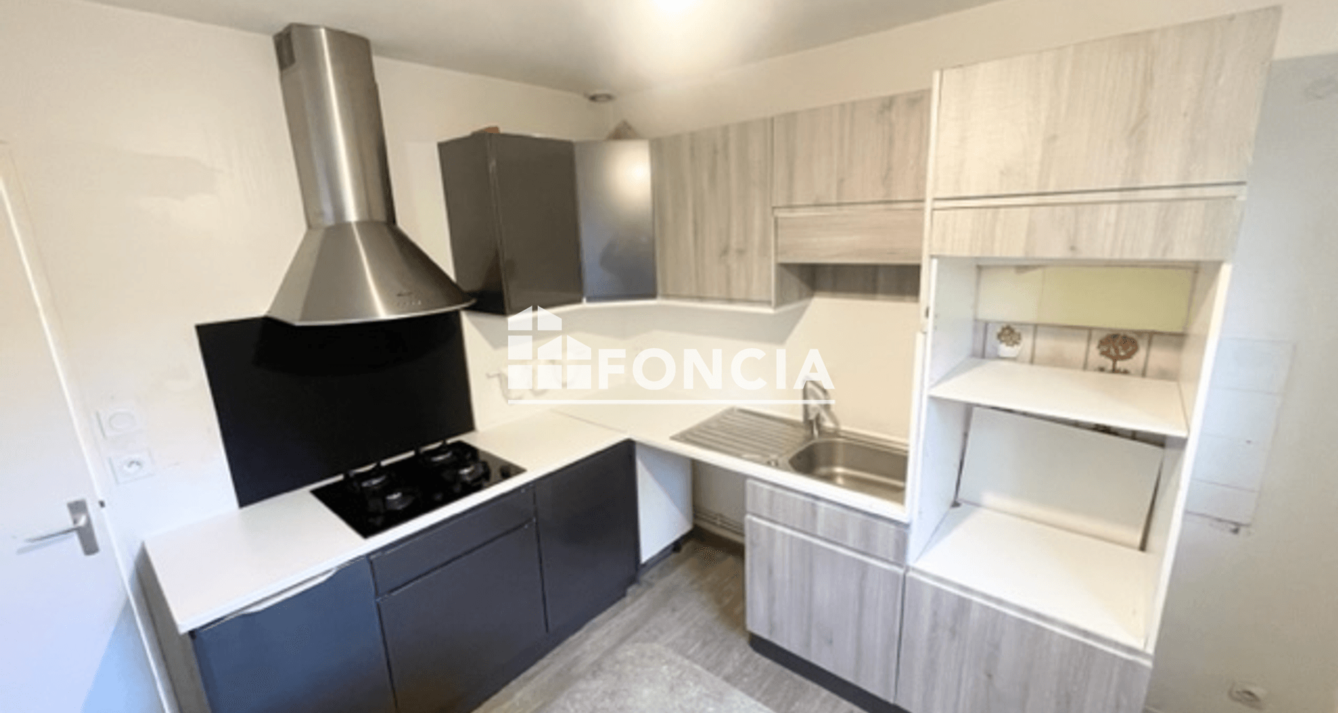 Maison 7 pièces (111.35 m²) à louer - Villars (42390)