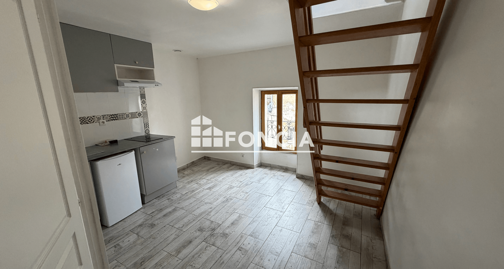 Studio (14.82 m²) à louer - Corbeil-essonnes (91100)