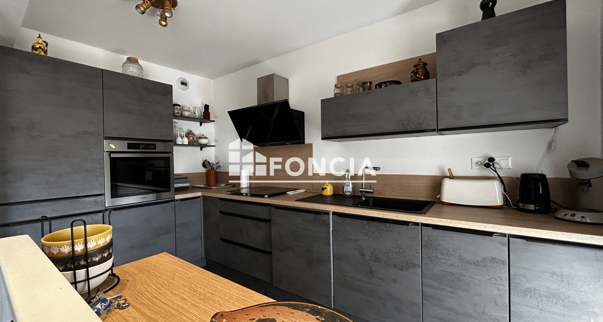 Appartement 3 pièces (65 m²) à vendre - Saint-raphaël (83700)