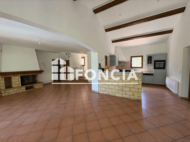 Maison 5 pièces (127.3 m²) à louer - Figanieres (83830)