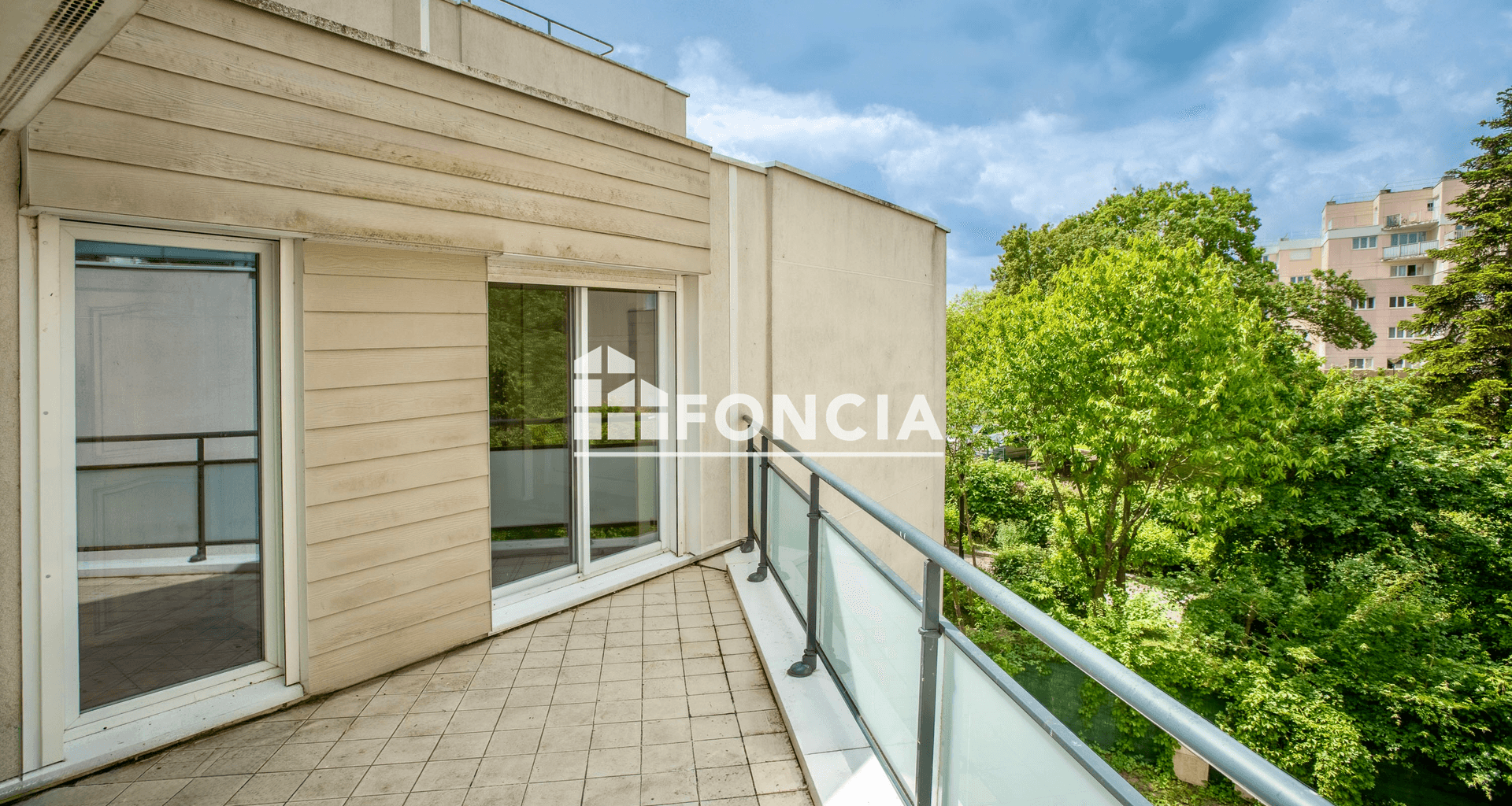 Appartement 4 pièces (82.33 m²) à vendre - Trappes (78190)