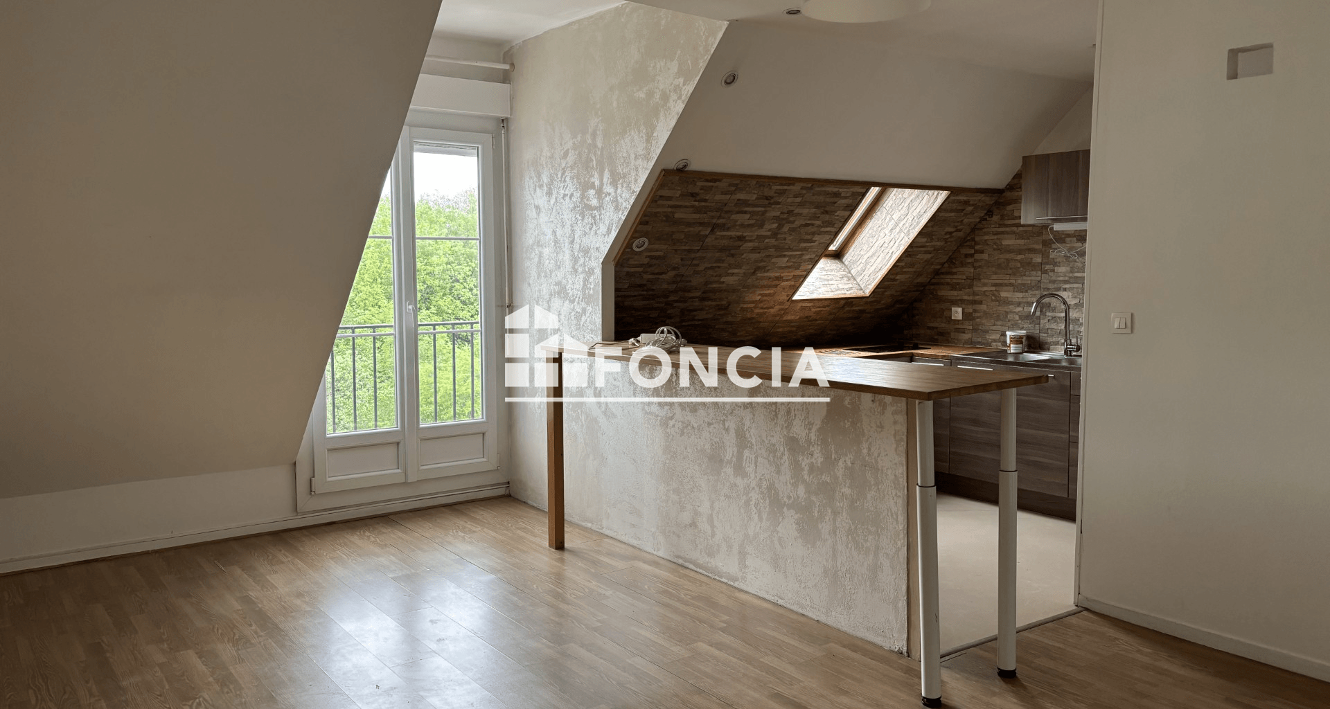 Appartement 2 pièces (44.44 m²) à louer - Nemours (77140)