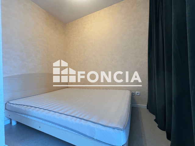 Appartement meublé 2 pièces (25 m²) à louer - La Rochelle (17000)