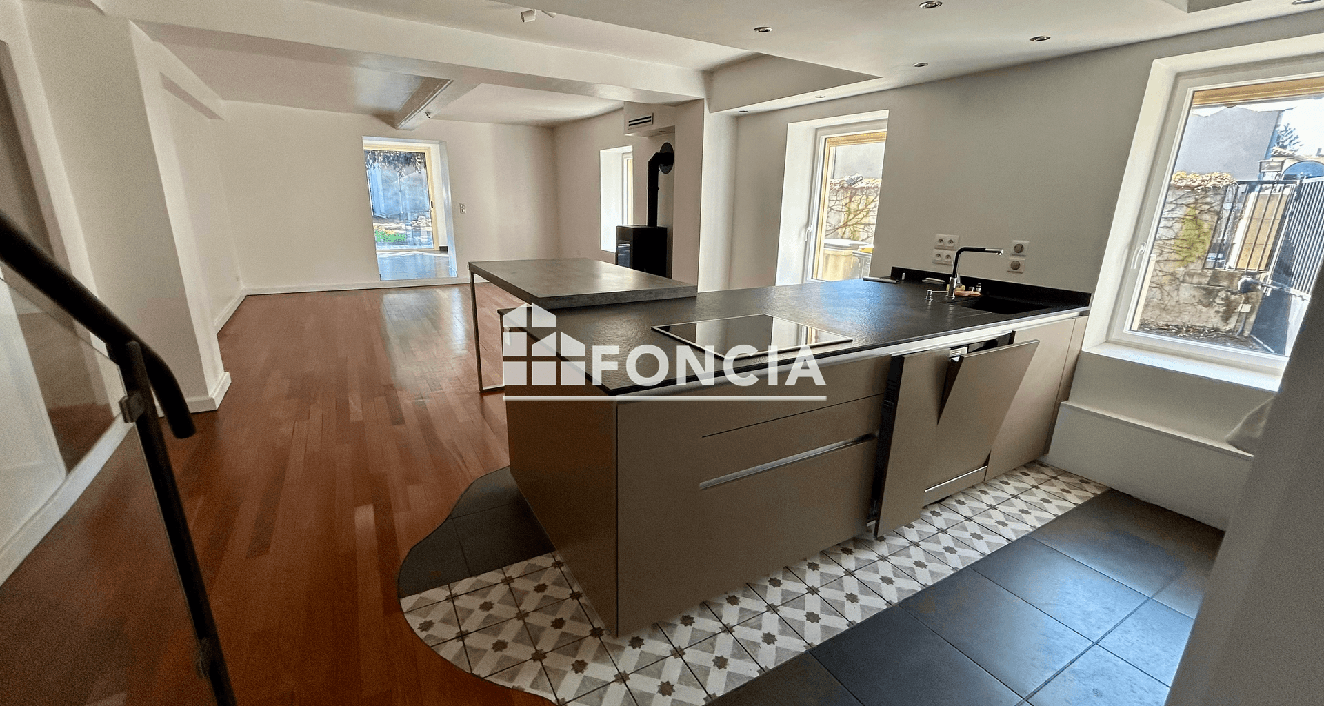 Maison 5 pièces (160 m²) à louer - Meyzieu (69330)