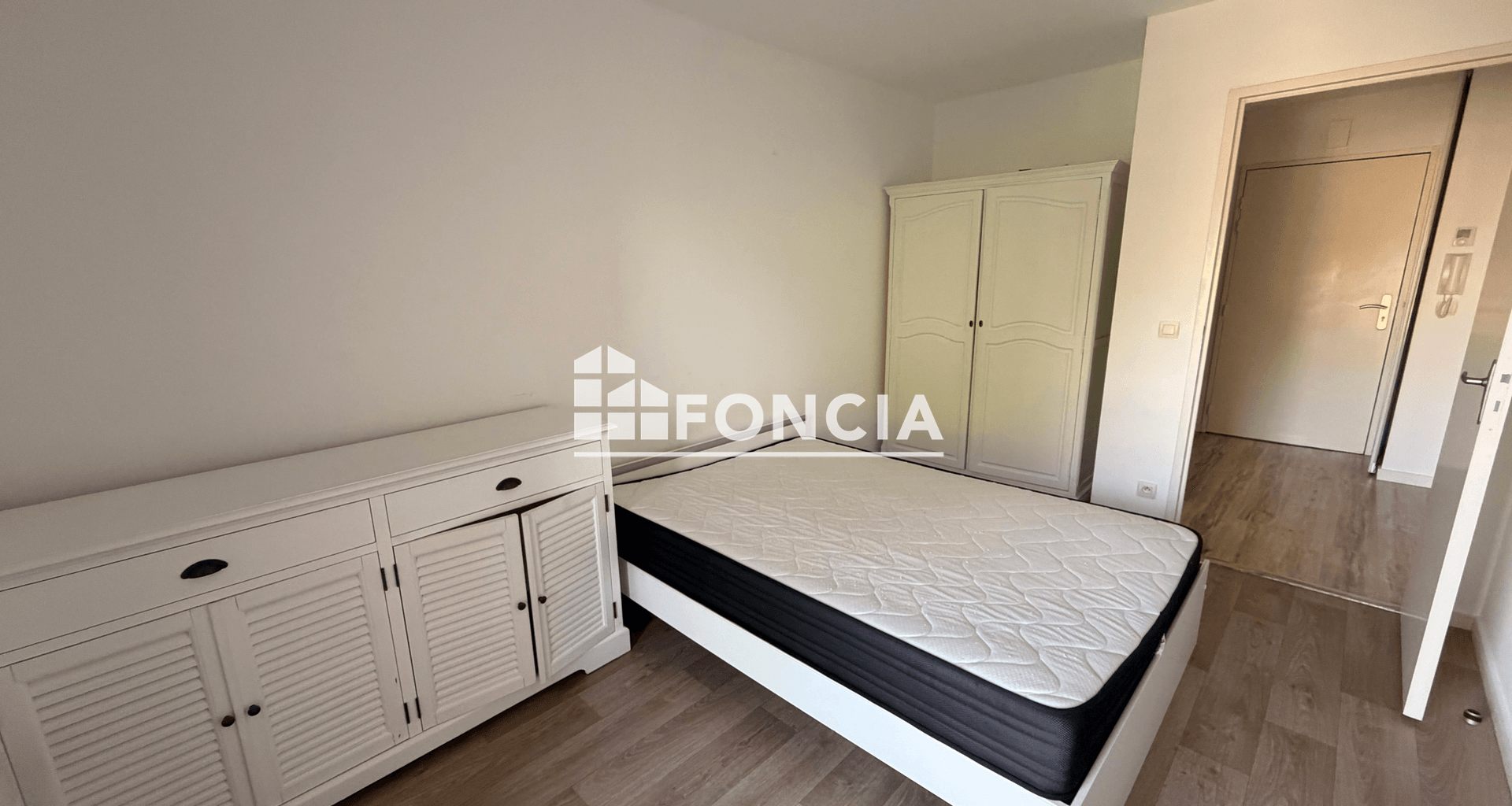Appartement meublé 2 pièces (51 m²) à louer - Angers (49000)
