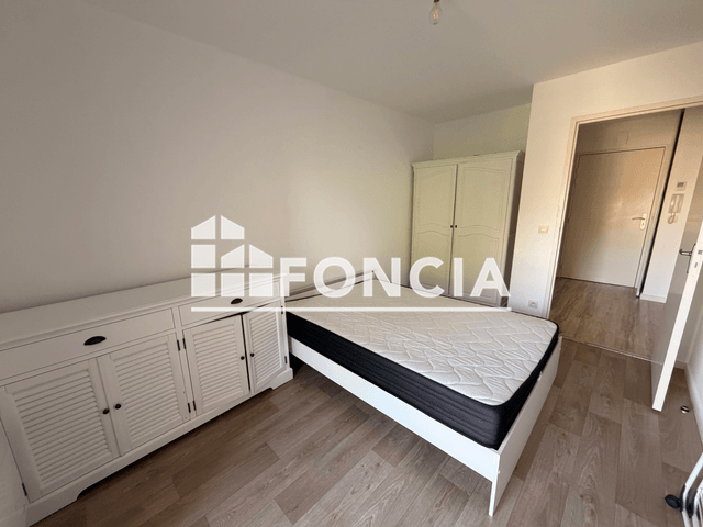 Appartement meublé 2 pièces (51 m²) à louer - Angers (49000)