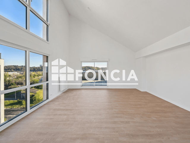 Appartement 5 pièces (160.2 m²) à louer - Bordeaux (33100)