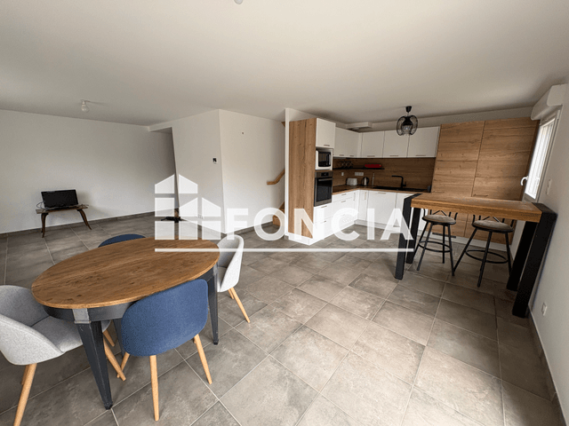 Appartement 4 pièces (88.76 m²) à louer - Magny Sur Tille (21110)