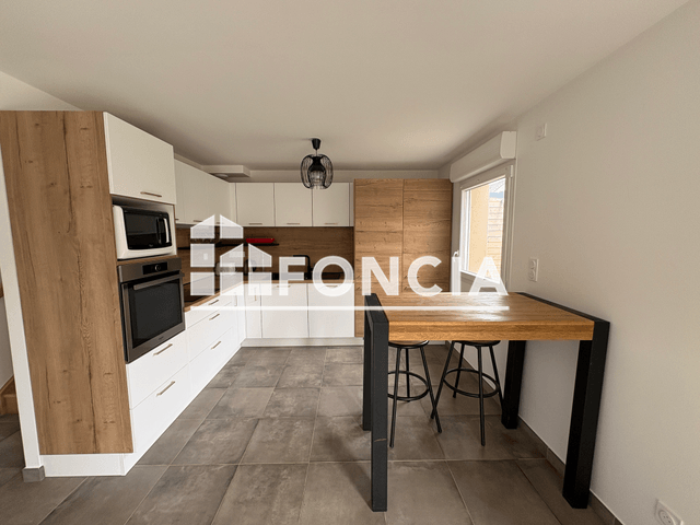 Appartement 4 pièces (88.76 m²) à louer - Magny Sur Tille (21110)