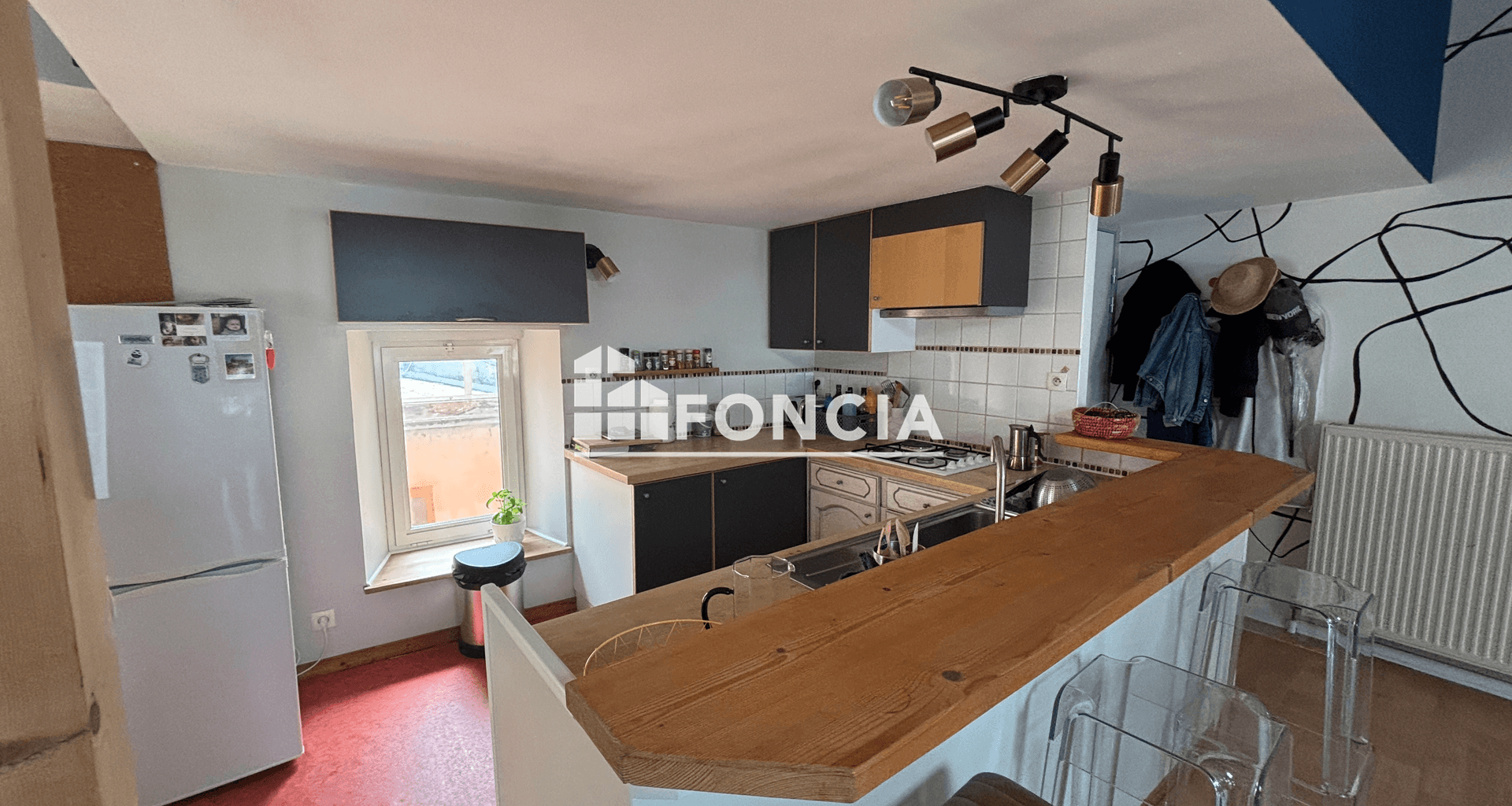 Appartement meublé 3 pièces (68.5 m²) à louer - Tournon-sur-rhône (07300)