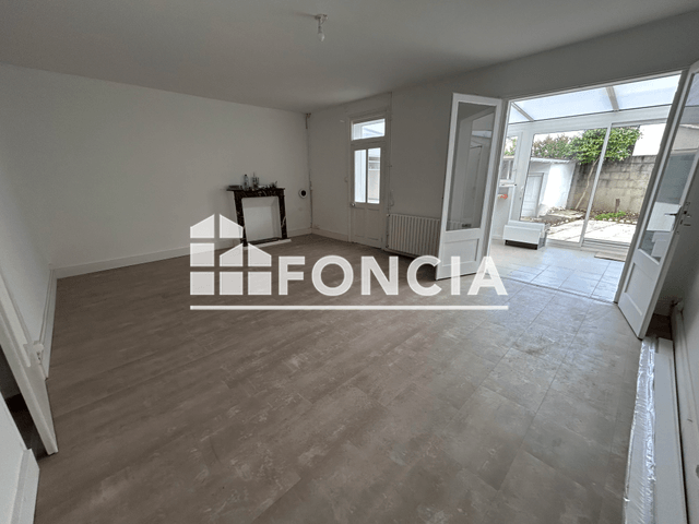 Maison 5 pièces (109.98 m²) à louer - La Roche Sur Yon (85000)