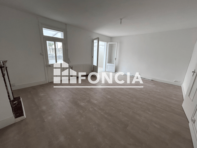 Maison 5 pièces (109.98 m²) à louer - La Roche Sur Yon (85000)