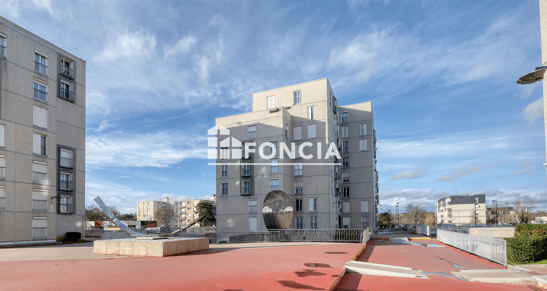 Appartement 6 pièces (109 m²) à vendre - Dammarie-les-lys (77190)