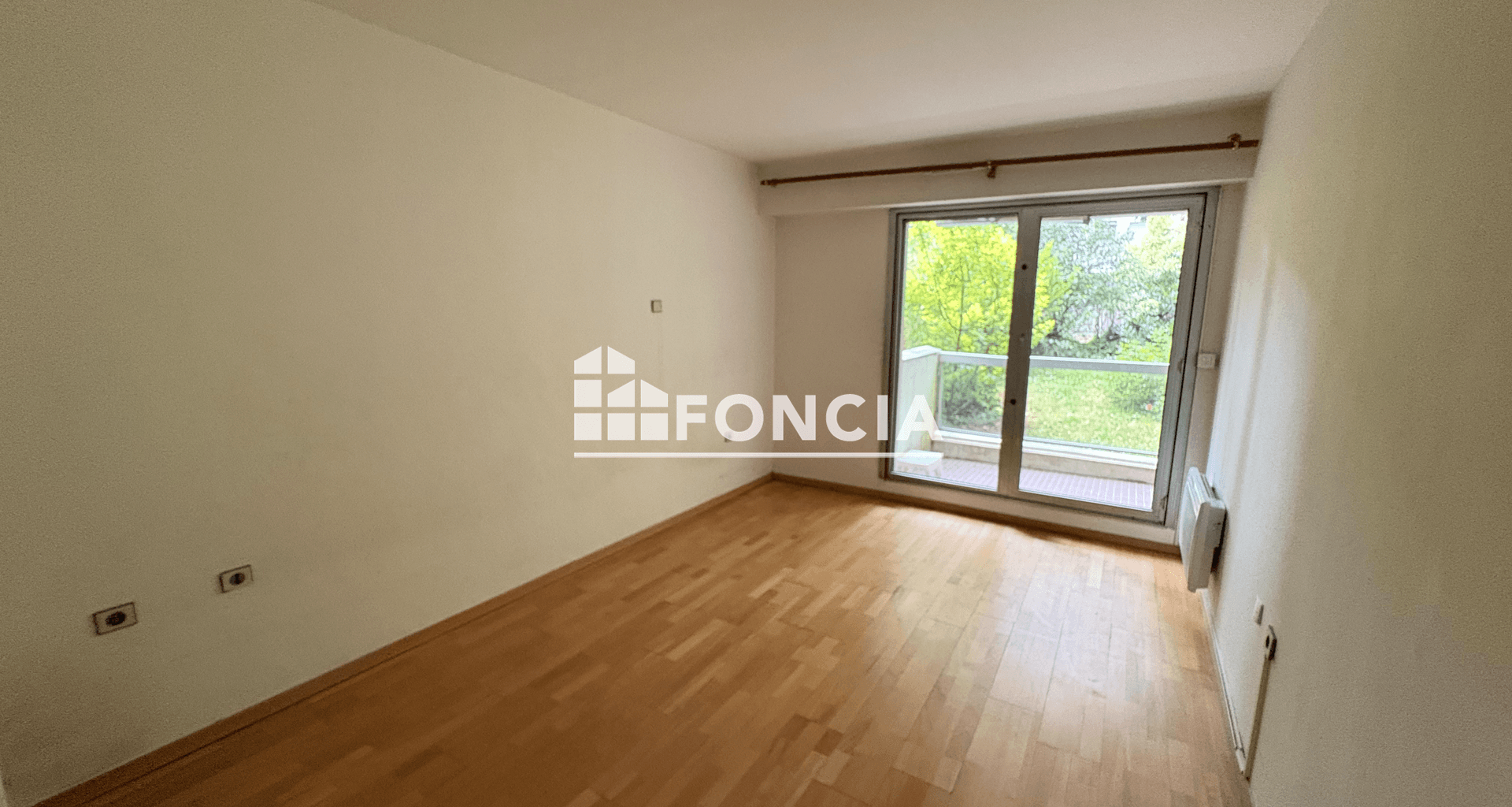 Appartement 2 pièces (50 m²) à vendre - Fontainebleau (77300)