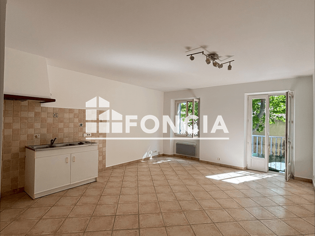 Appartement 2 pièces (51.14 m²) à louer - Gareoult (83136)