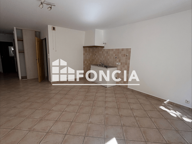 Appartement 2 pièces (51.14 m²) à louer - Gareoult (83136)