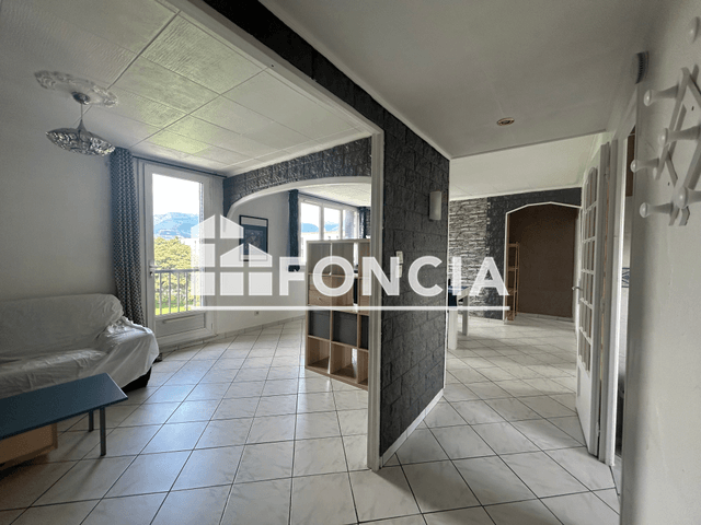 Appartement meublé 3 pièces (68.48 m²) à louer - Saint Martin D'heres (38400)
