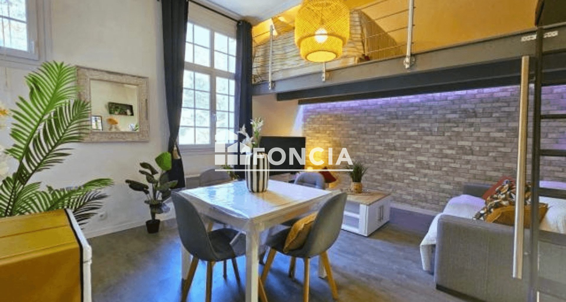 Studio (33 m²) à vendre - Hyères (83400)