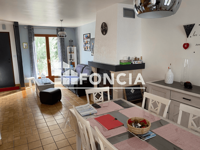 Maison 4 pièces (75 m²) à louer - Dollon (72390)