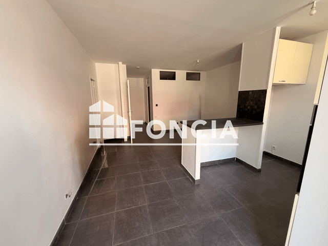 Appartement 2 pièces (38.41 m²) à louer - Bourgoin Jallieu (38300)