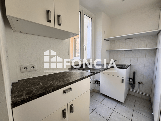 Studio (25.17 m²) à louer - Hyeres (83400)