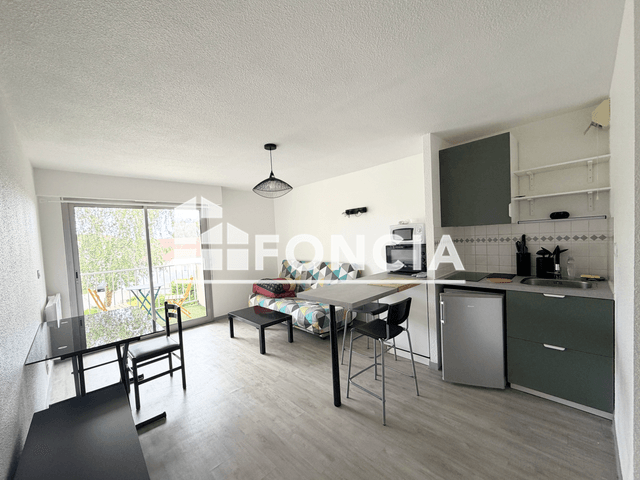 Studio meublé (20 m²) à louer - Cholet (49300)
