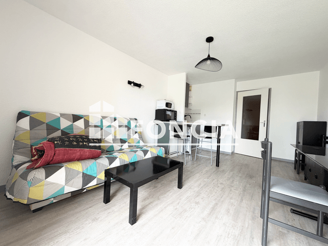 Studio meublé (20 m²) à louer - Cholet (49300)