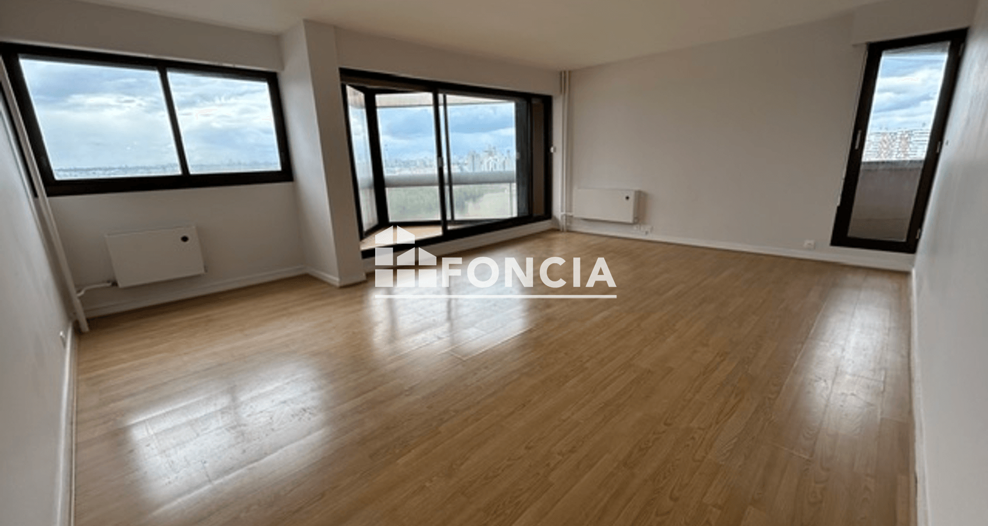 Appartement 3 pièces (83.21 m²) à louer - Créteil (94000)