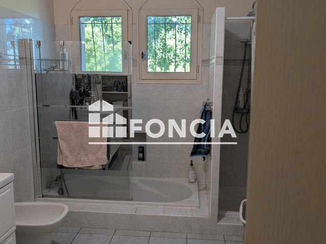 Maison 7 pièces (160 m²) à louer - Bon Encontre (47240)